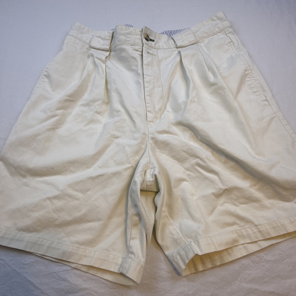 Tommy Hilfiger Men's 32 Khaki CREAM COLOR  Pleated Cotton Casual Shorts